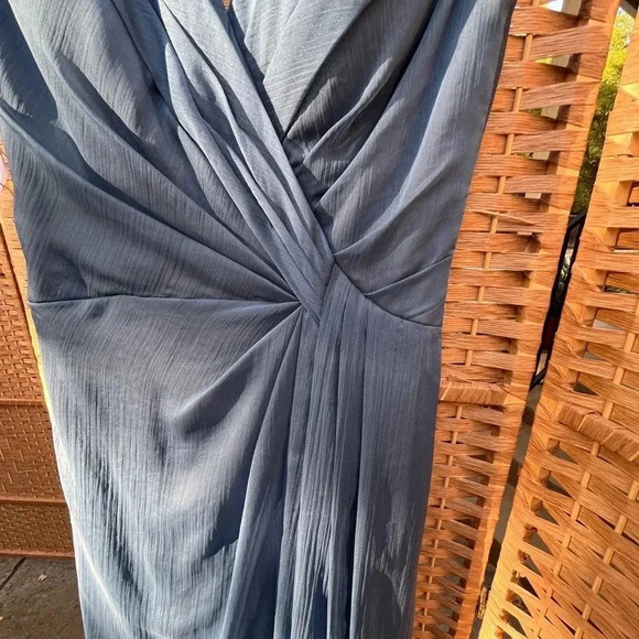 ~Jade by Jasmine~ Bridal Gown - Size 4 - Picture 13 of 13